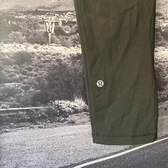 **SOLD** - Picture 4 of 6